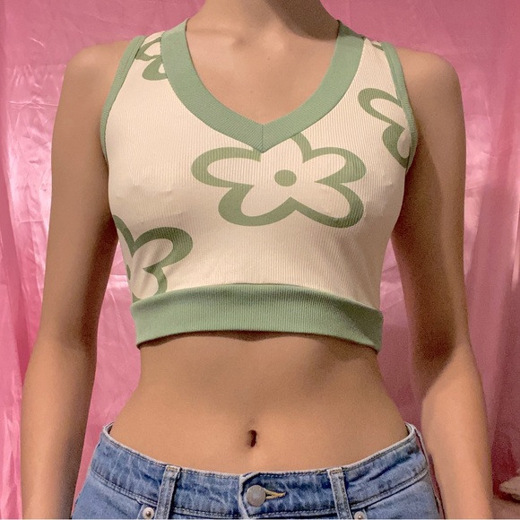 Y2K Green Floral Crop Top With Cooling Fabric - Picture 1 of 3